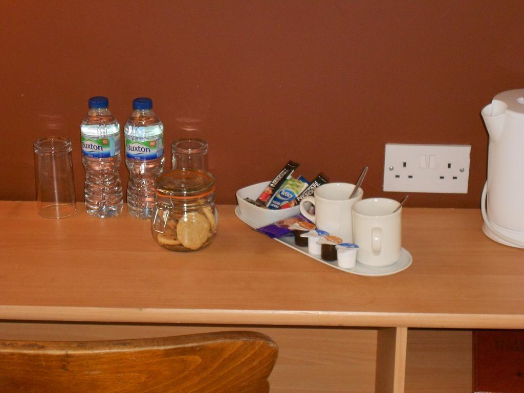 Whaley Bridge The Shady Oak B&B חדר תמונה