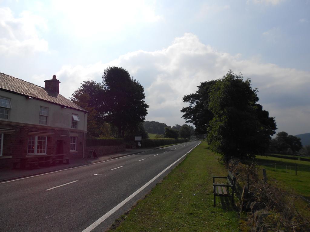 Whaley Bridge The Shady Oak B&B מראה חיצוני תמונה