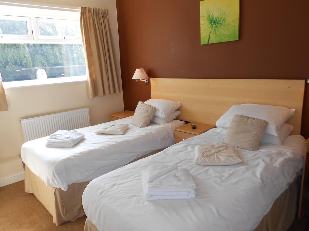 Whaley Bridge The Shady Oak B&B חדר תמונה