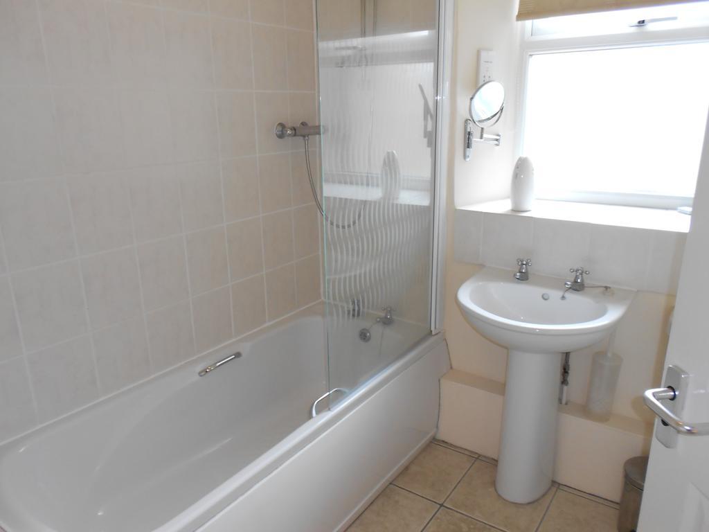 Whaley Bridge The Shady Oak B&B חדר תמונה