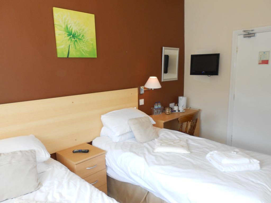 Whaley Bridge The Shady Oak B&B חדר תמונה